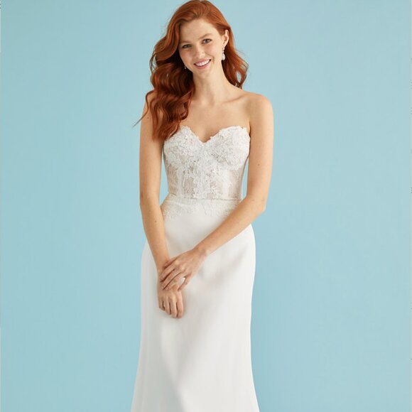 Lea Ann Belter Dresses & Skirts - Lea Ann Belter Electra Wedding Dress - Unaltered and Never Worn! Size 10